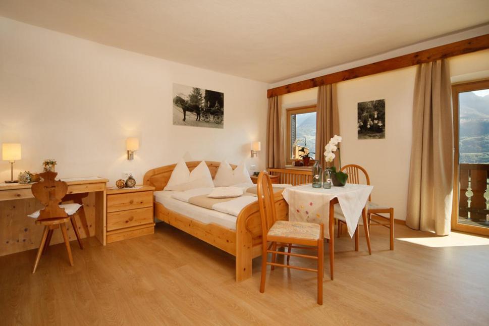Biedermannhof Hotel Cermes Ruang foto
